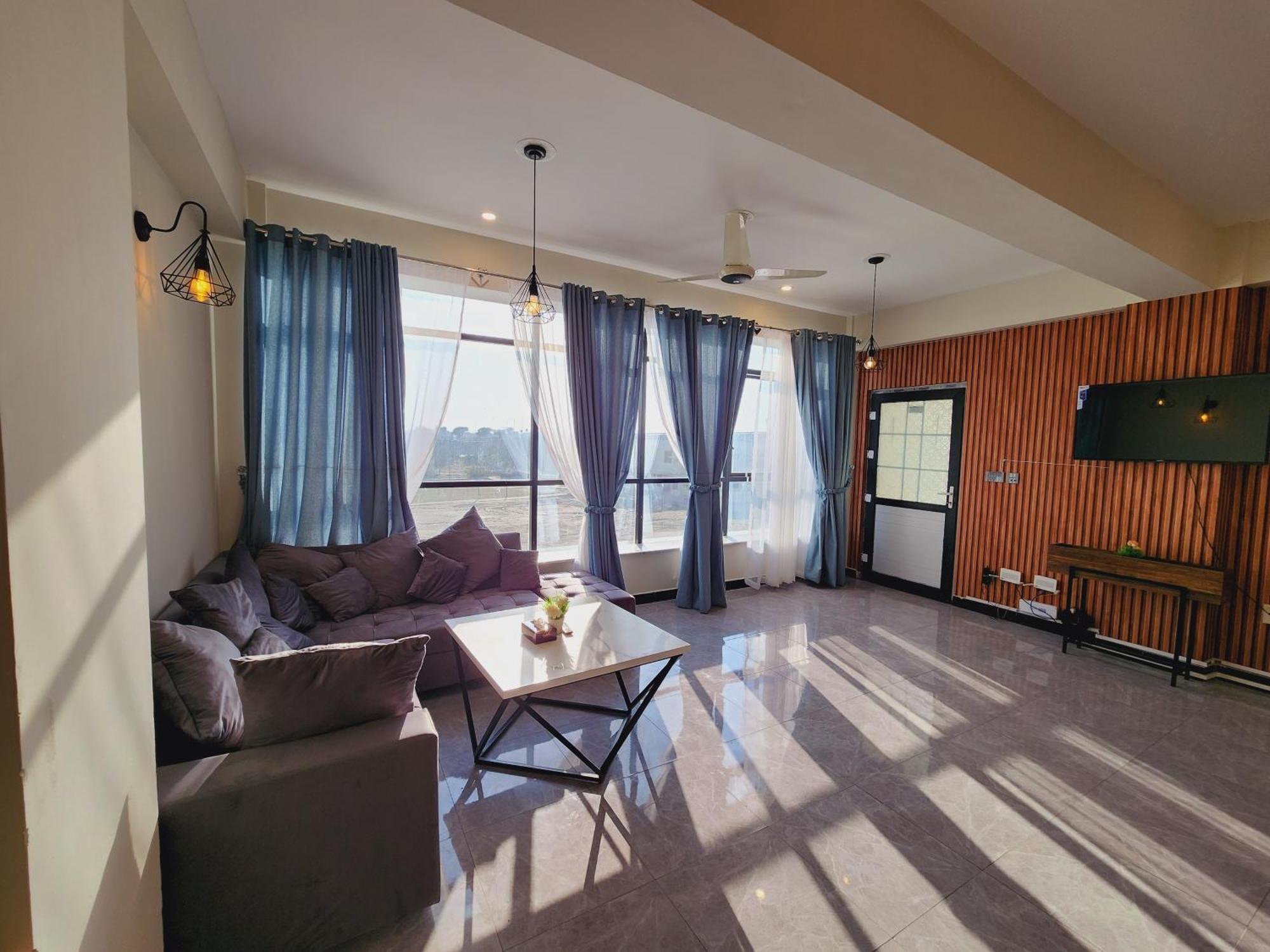 Motorway Majesty Suites Islamabad - Near Islamabad International Airport And Motorway Номер фото