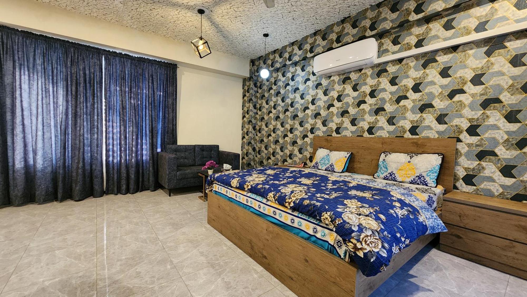 Motorway Majesty Suites Islamabad - Near Islamabad International Airport And Motorway Номер фото