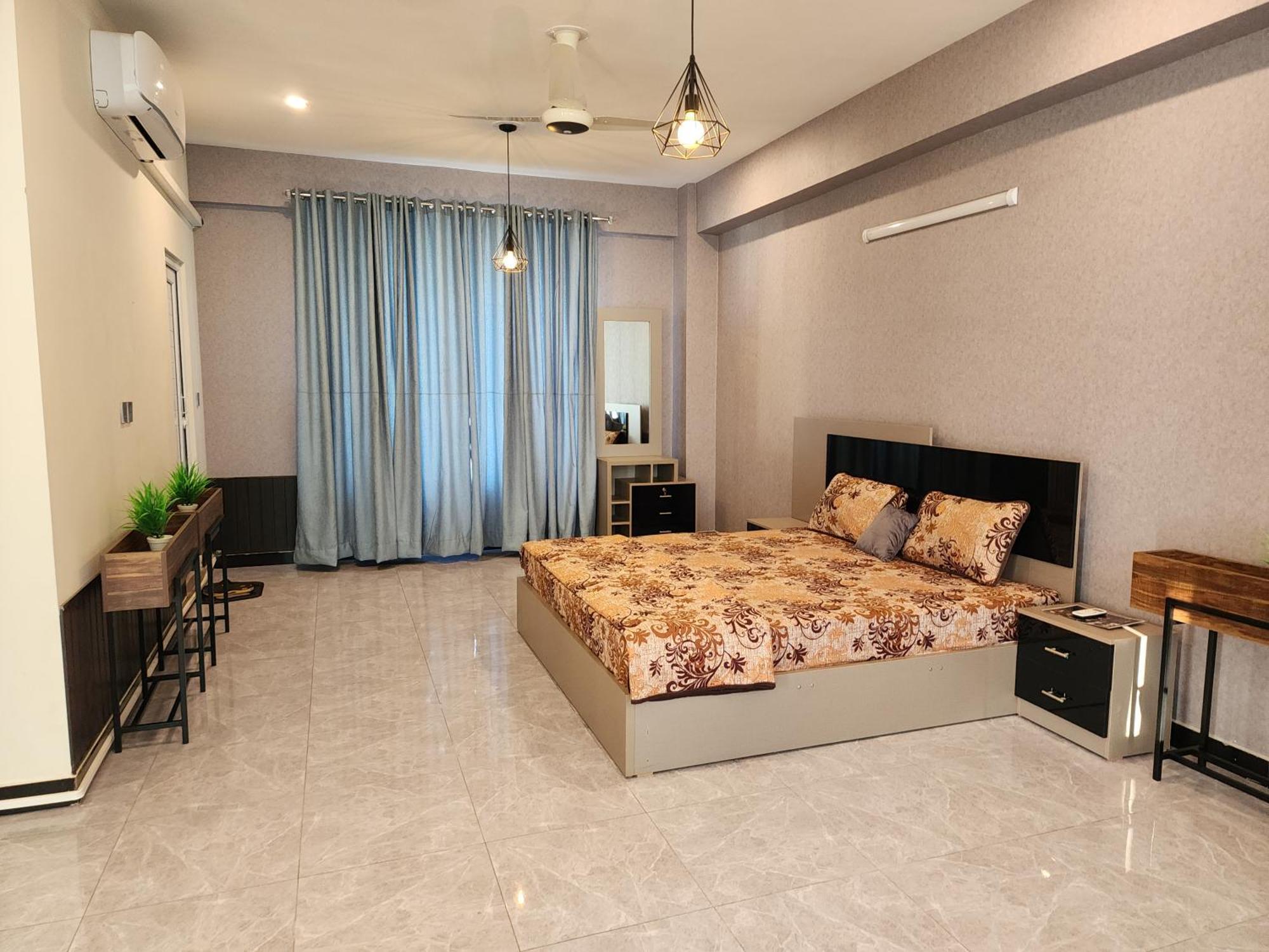 Motorway Majesty Suites Islamabad - Near Islamabad International Airport And Motorway Номер фото