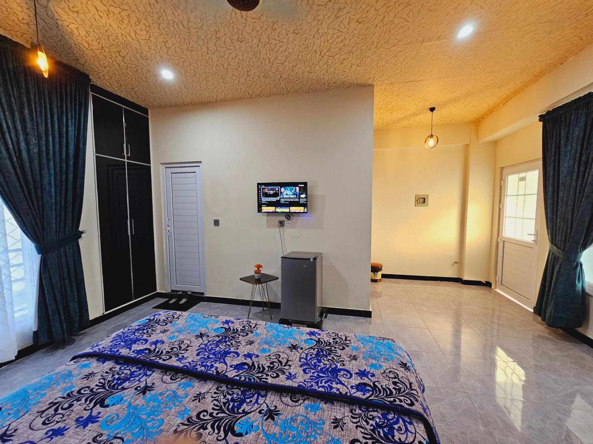 Motorway Majesty Suites Islamabad - Near Islamabad International Airport And Motorway Номер фото